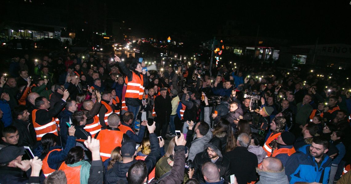 Me heshtjen për skandalin e vjedhjes me dokumenta të fallsifikuara tek Unaza e Re, Prokuroria po tregon se Edi Rama është përfituesi kryesor i aferës korruptive.